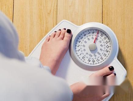 快速减肥法月减30斤，坚持十个习惯让你轻松瘦