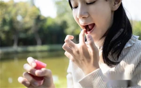 为何晚上睡觉嘴巴总是发干 别以为是缺水 可能跟这5种疾病有关