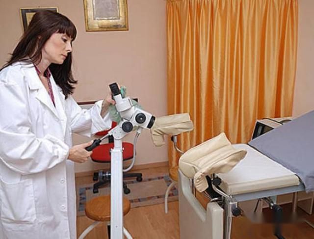 妇科检查尴尬吗