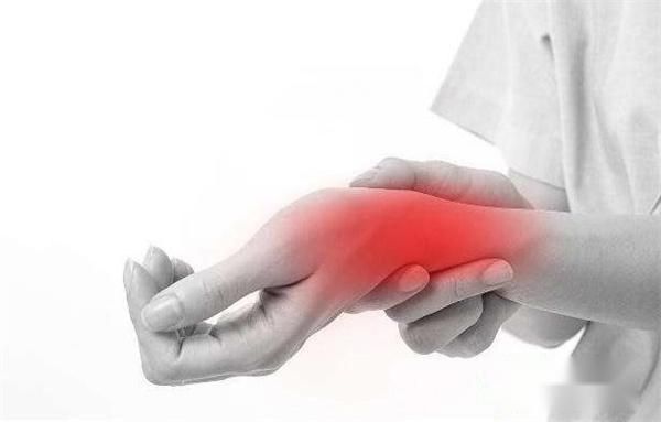 手麻莫大意 可能是脑梗的先兆 年轻人如何预防脑梗