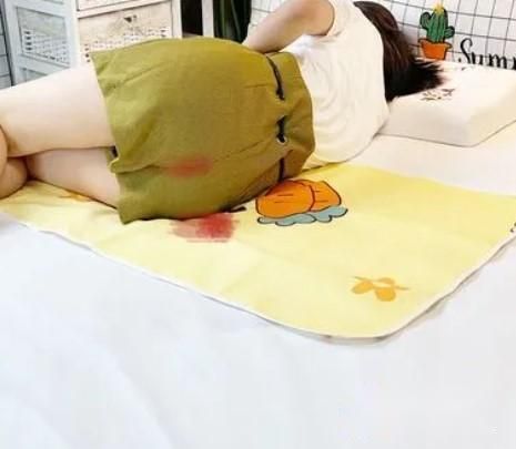 月经垫多久换一次